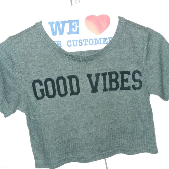 Rare A/X & Good Vibes Crop Bundle - Picture 2 of 8